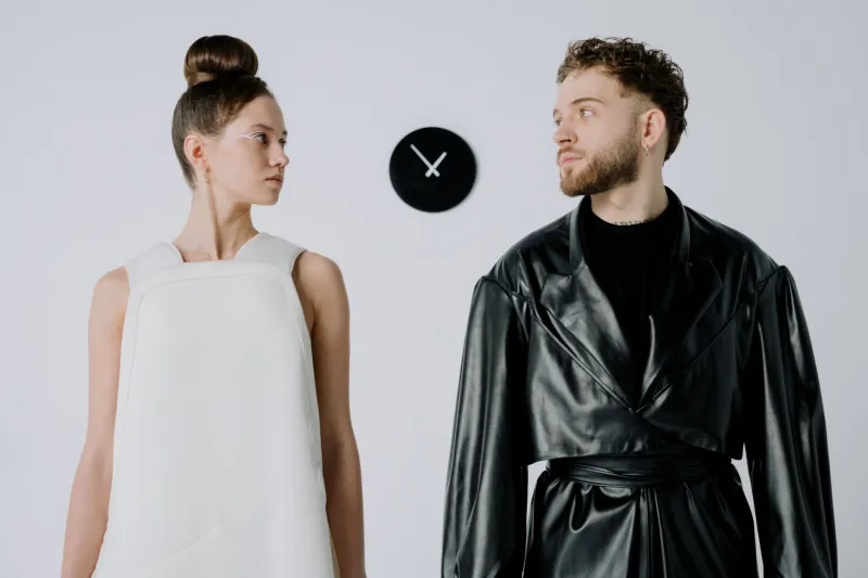 Beyond the Body: The Counterweight Formula for Wearing One Impossible Piece